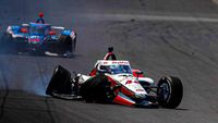 Indy 500: Vervelende crash Katherine Legge and Stefan Wilson