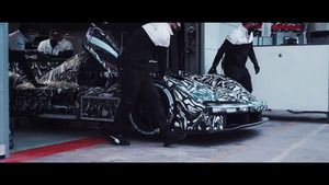 Porsche LMDh prototype maakt eerste meters op het circuit